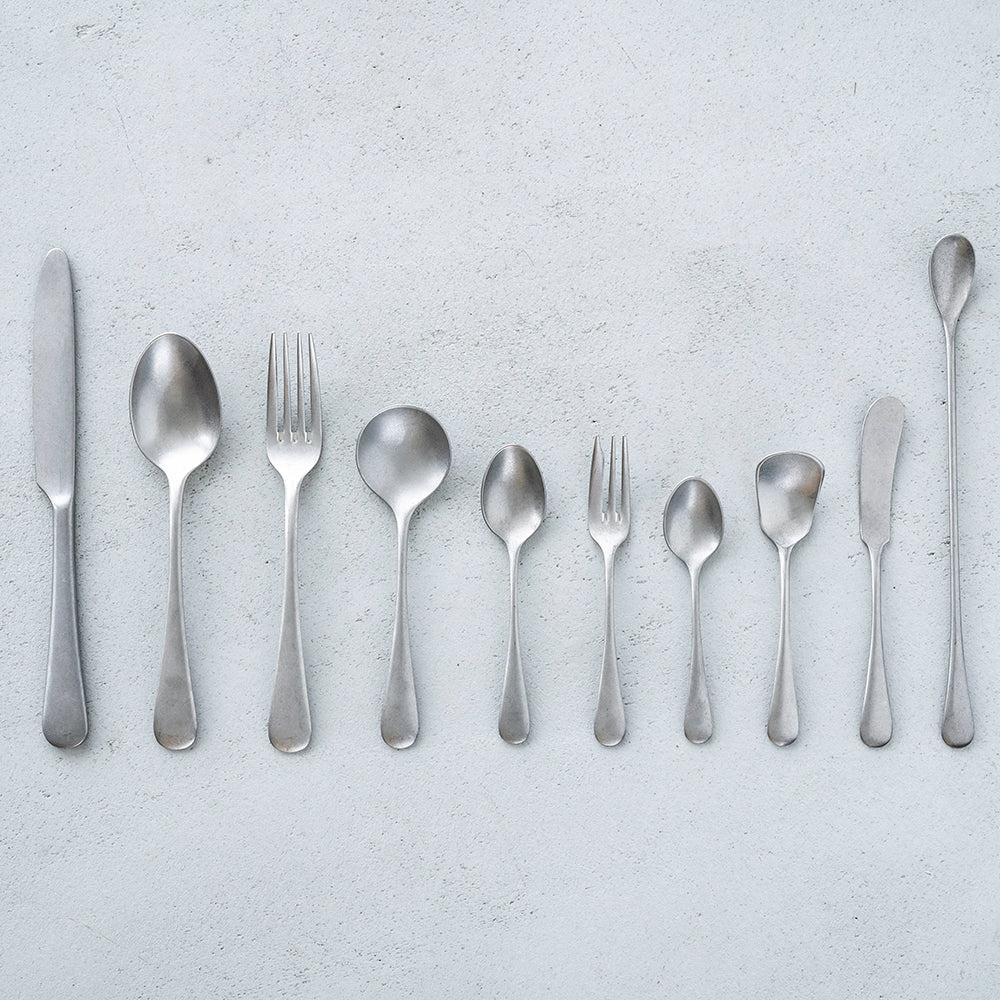 Vintage Inox Old English series dinner knife with smooth handle, stainless steel, luxury cutlery for everyday and formal dining.