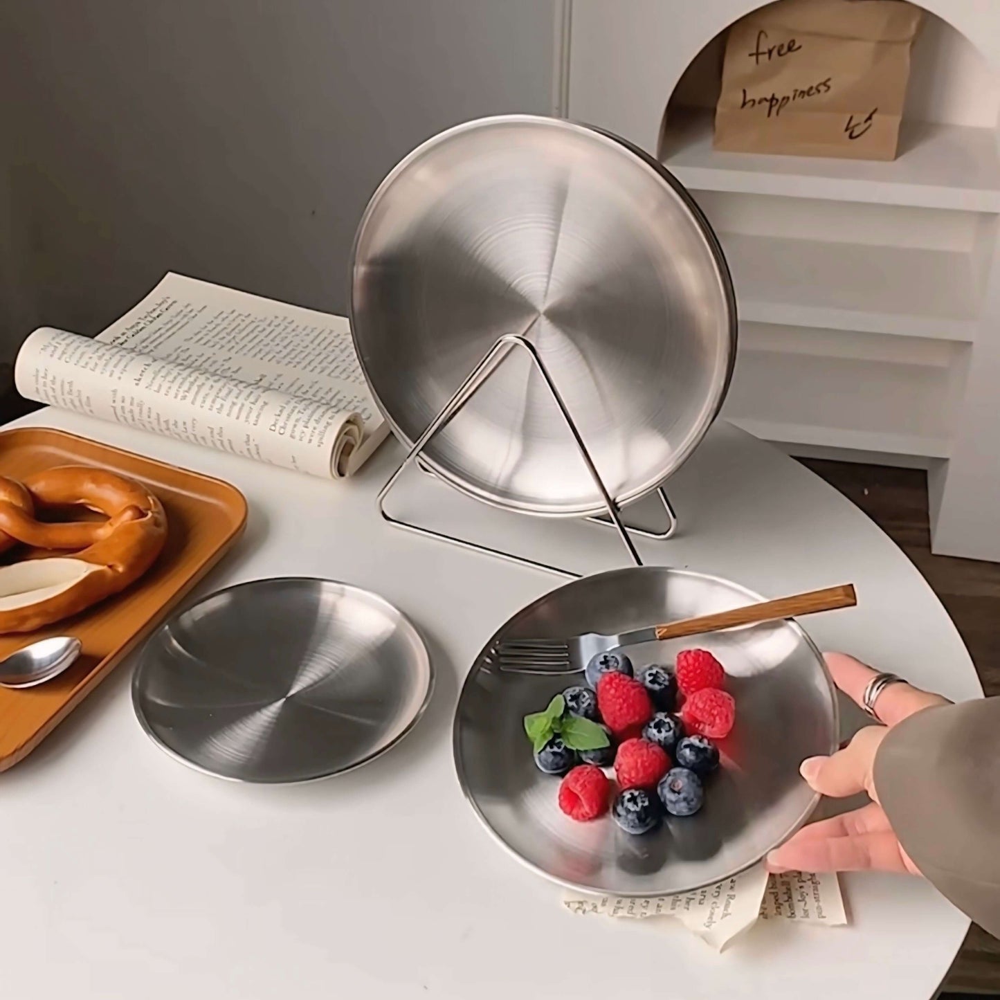 Set of Six Stainless Steel Plate