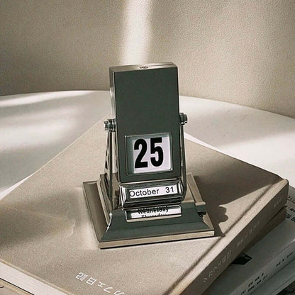 Timeless Rotating Desk Date Keeper